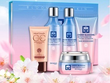 Набор косметики Bioaqua Cherry Blossoms Moist Facial Gift Box 5 в 1